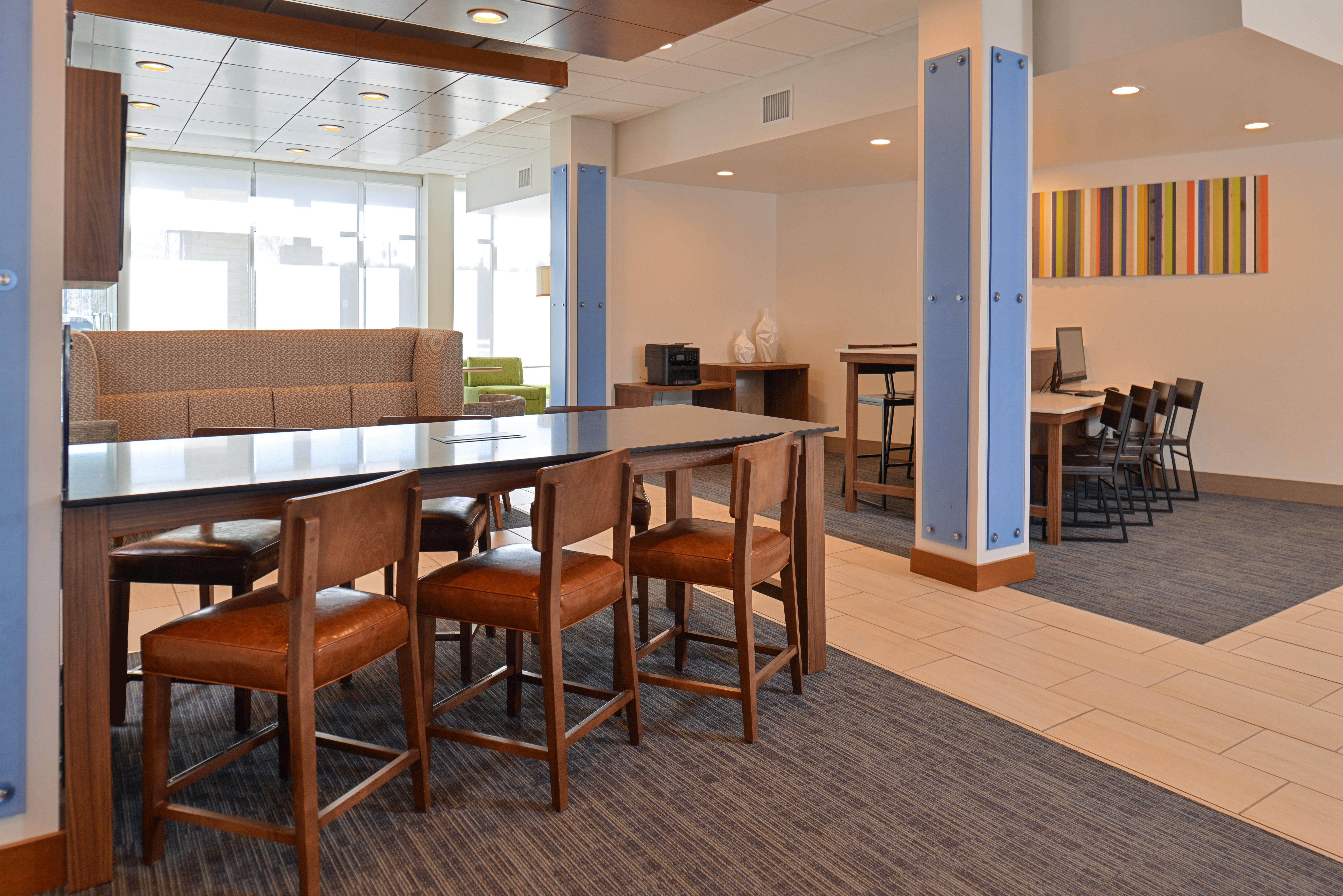 Holiday Inn Express & Suites - Southgate - Detroit Area, An Ihg Hotel Екстериор снимка