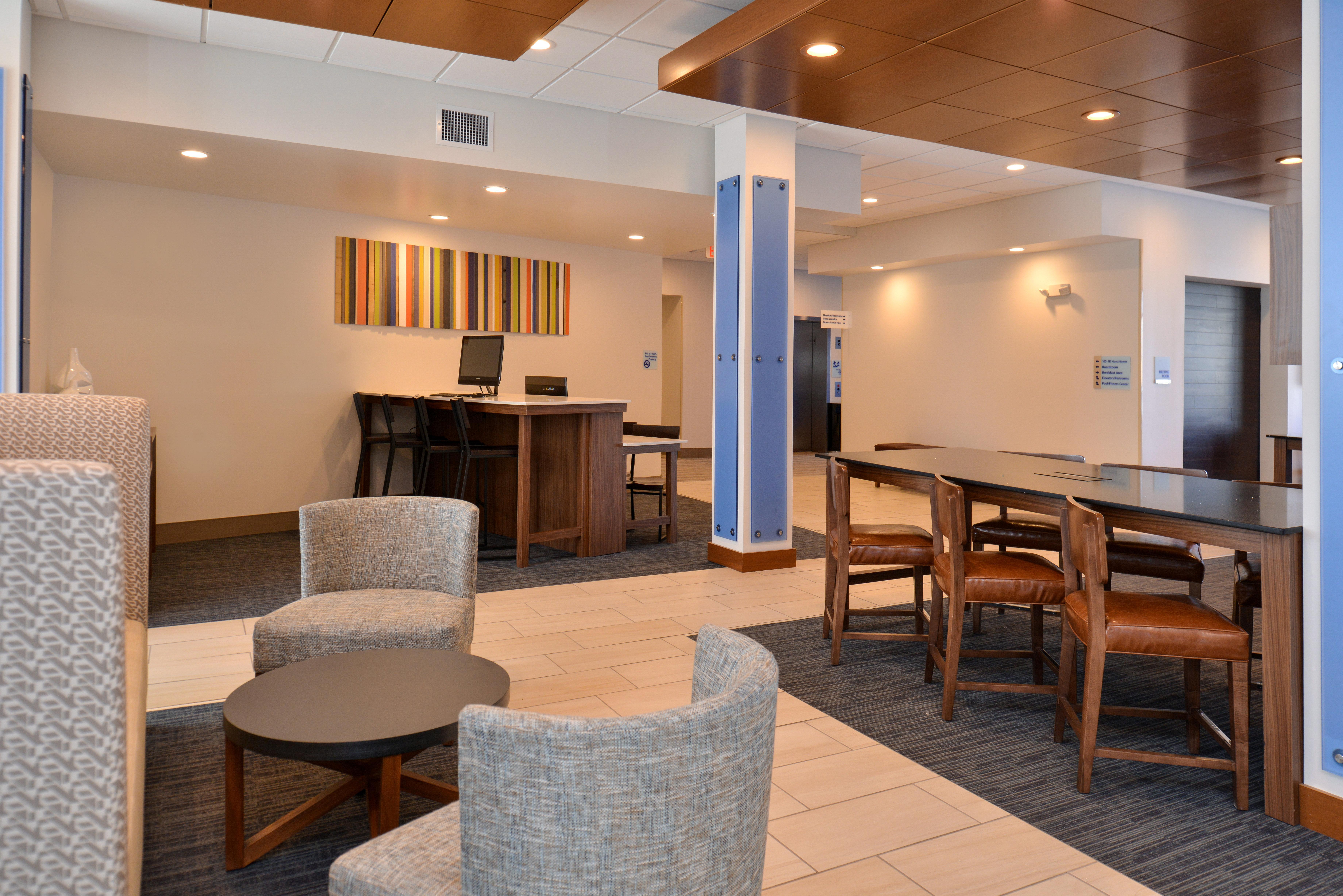 Holiday Inn Express & Suites - Southgate - Detroit Area, An Ihg Hotel Екстериор снимка