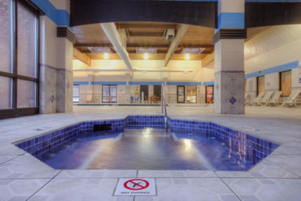 Holiday Inn Express & Suites - Southgate - Detroit Area, An Ihg Hotel Екстериор снимка